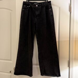 Women's Black Wide-Leg Jeans